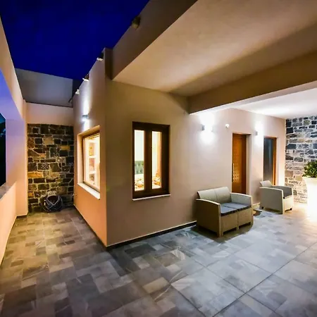 Sea Front Panorama Private Pool 别墅